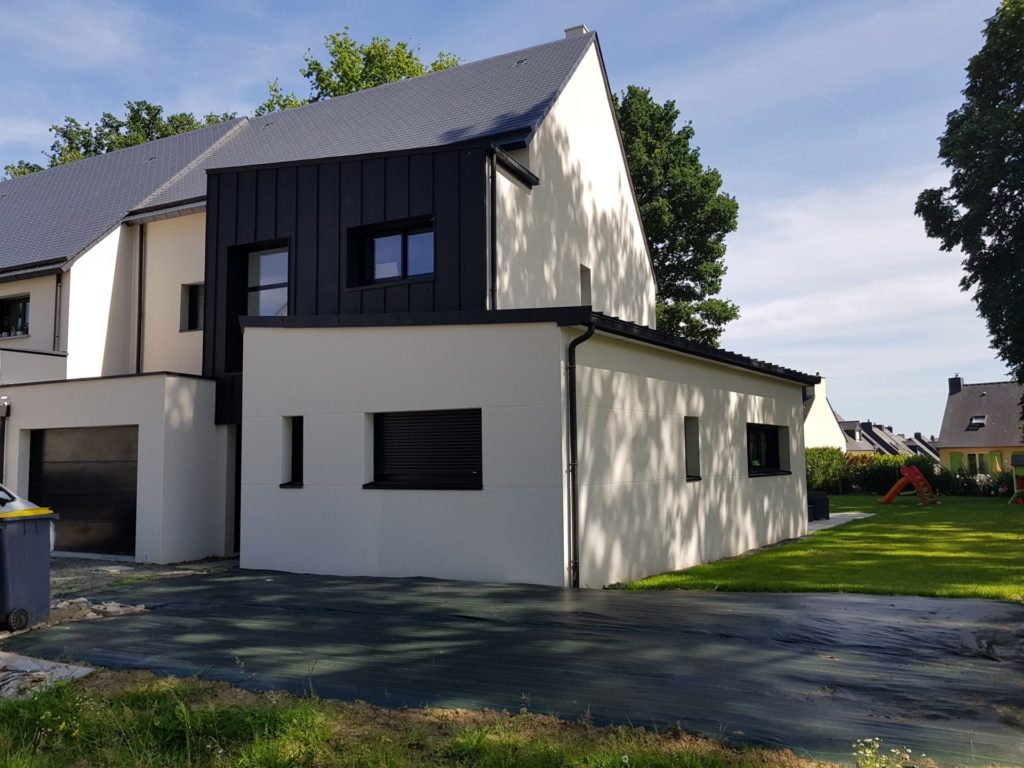 Ardoise synthetique KERGOAT Bardage zinc et terrasse en etancheite - Zinguerie - Rennes, Saint Malo